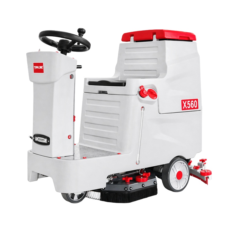 扬州坦洁驾驶式洗地机X560