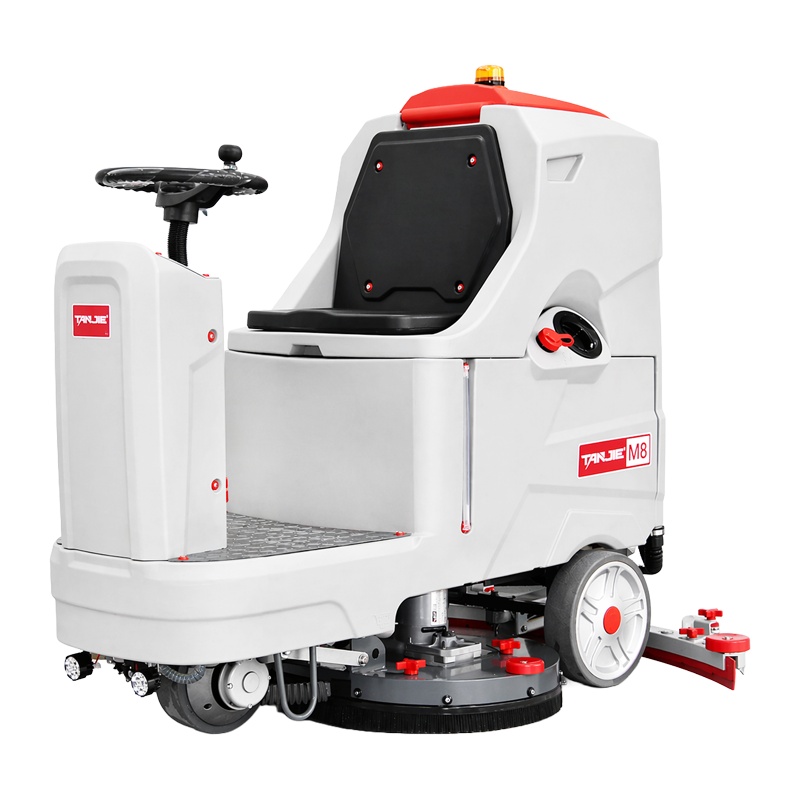 扬州坦洁驾驶式洗地机M8