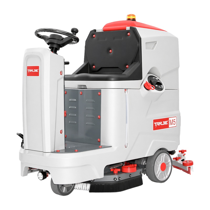 扬州坦洁驾驶式洗地机M5【单刷】